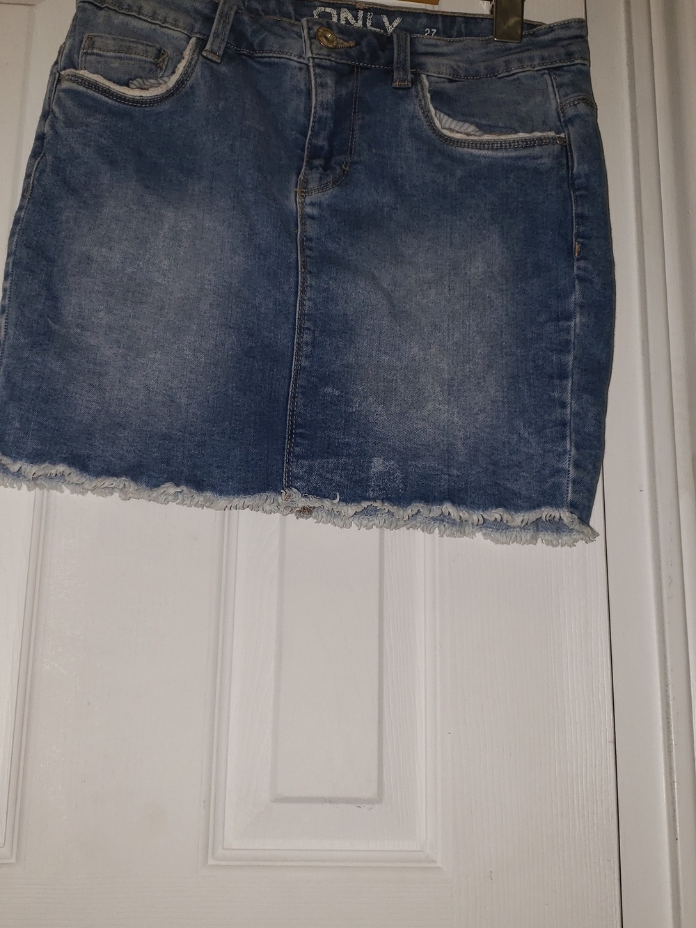 ONLY Distressed Blue Denim Mini Skirt with Frayed Hem